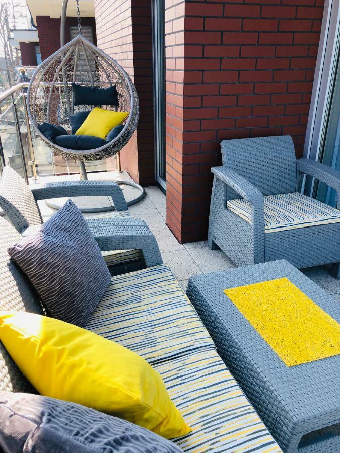 Apartament Elegance Yellow Rewal Dış mekan fotoğraf