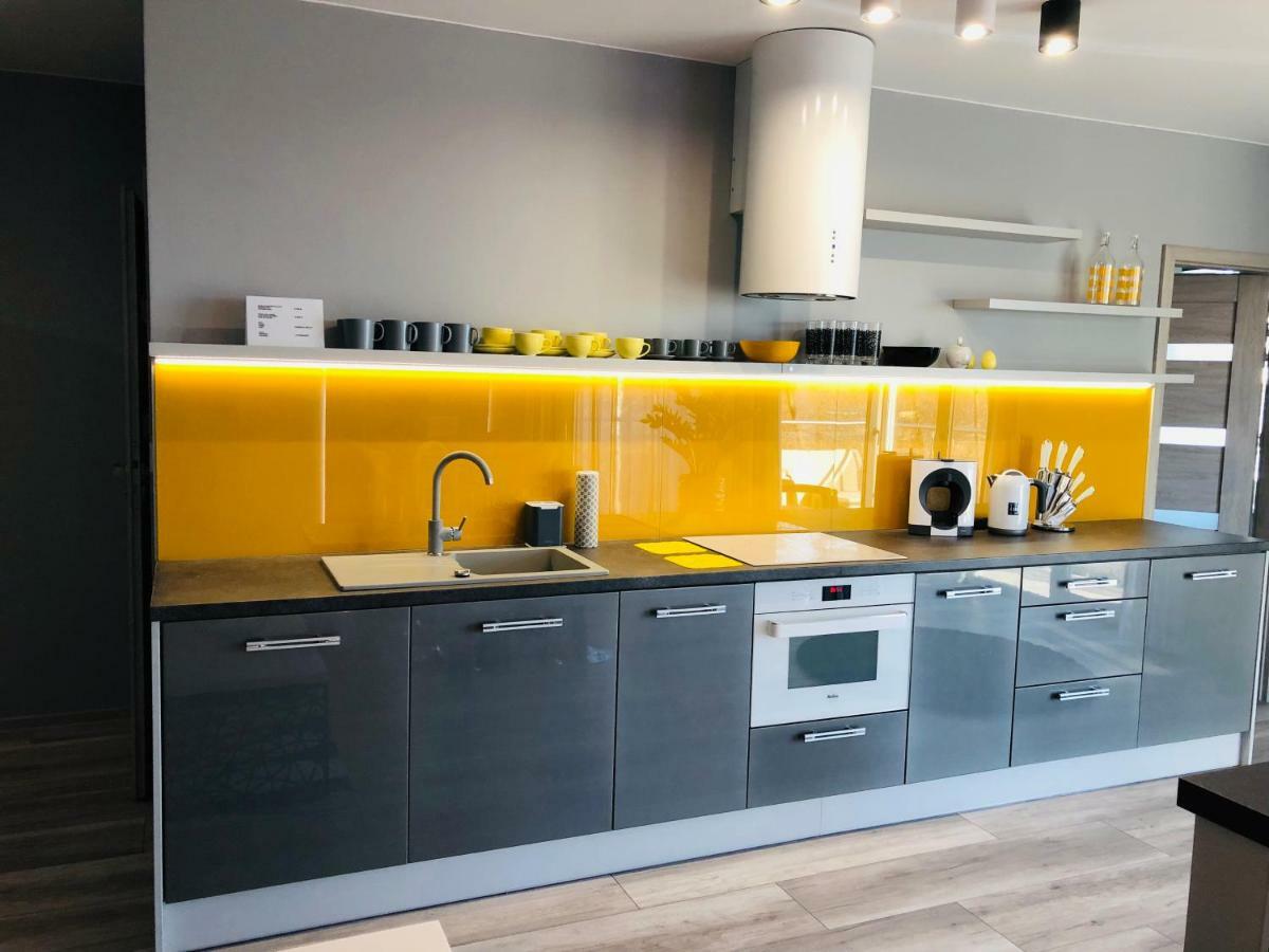 Apartament Elegance Yellow Rewal Dış mekan fotoğraf